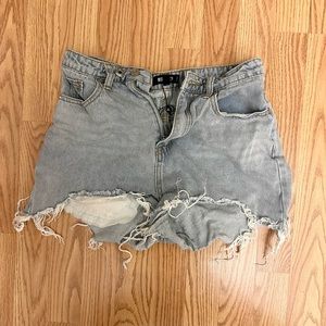 Misguided distressed light washed denim shorts
